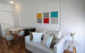 Flat Completo Suíte com Terraço, Cozinha, Garagem Manobrista Liberdade, Paraíso 24h